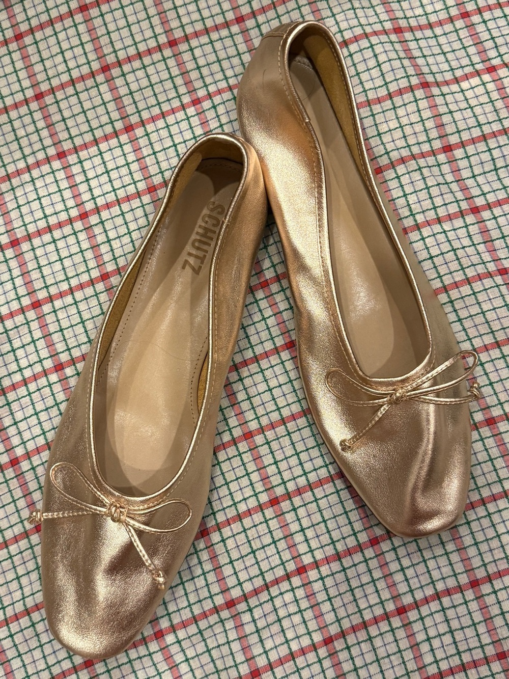 Schutz Arissa Gold Metallic Ballet Flats Shoes Sz 8.5 Like new